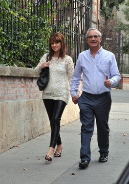 Spicy diva agreed to follow old guy and pose for him to make man happy