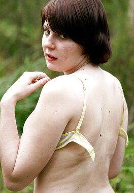 Short hair tubby girl is going to masturbate while outside