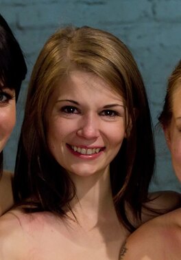 Kinky lesbian porn that will have you eager to try a threesome