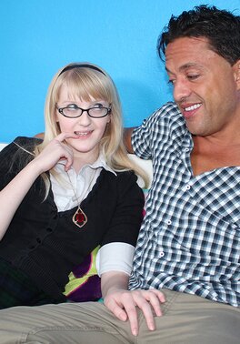 Blondie with cute glasses is going to suck him off so good