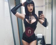 Naomi9893