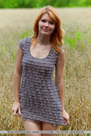 Slutty teen redhead deletes grey dress to feel free in the lonely field