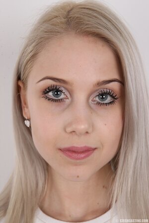 Diva with big head and eyes has a very skinny body with no boobies on