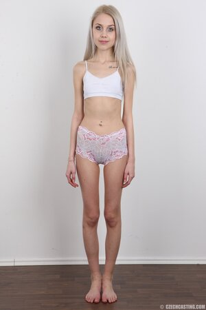 Diva with big head and eyes has a very skinny body with no boobies on