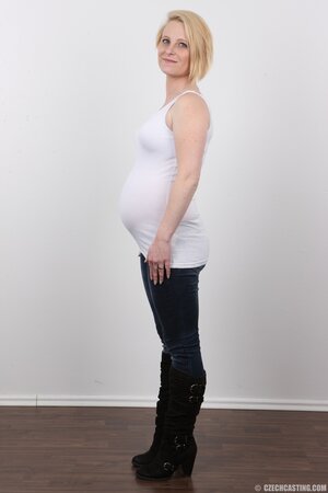 Pregnant Czech blonde earns on living by posing naked in model agency