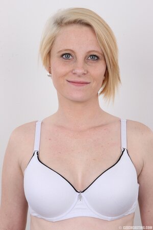 Pregnant Czech blonde earns on living by posing naked in model agency