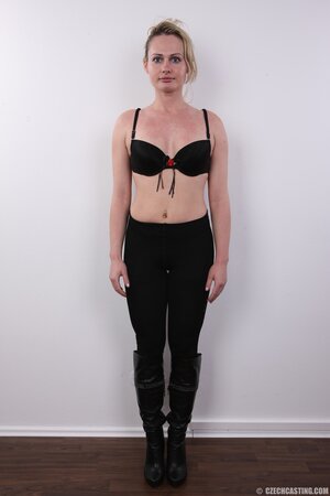 MILF can't believe men are interested in her naked boobies and pussy