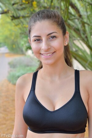 Graceful like a flower slut goes jogging and then feeds pussy with a banana