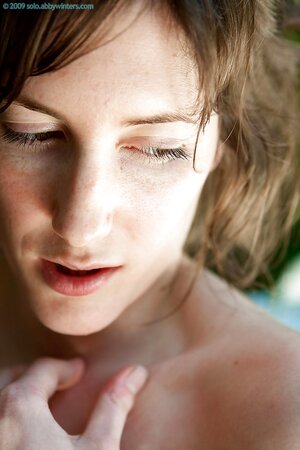 Finishing an excellent day horny female invites photographer to take nude pics