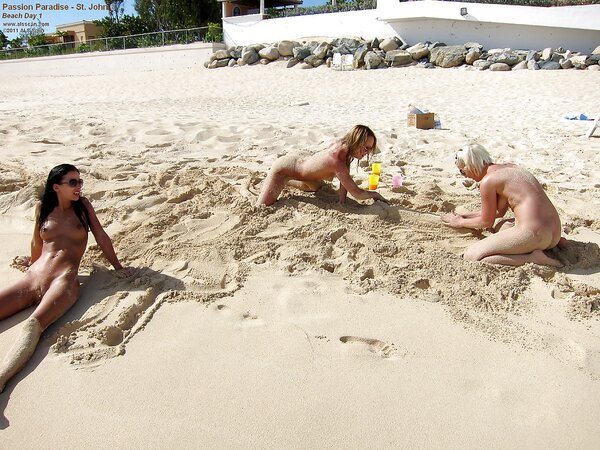 Group of young slutty girls pose absolutely naked on the beach with no shame