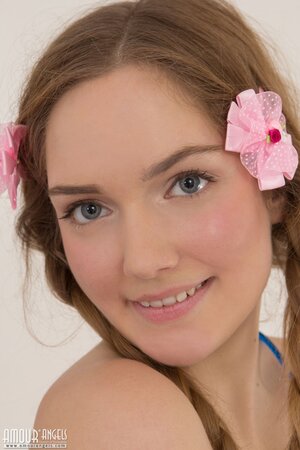 Chick with pigtails misuses jump rope not for sports but posing naked