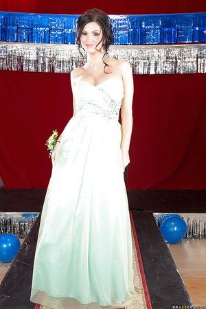 Temptress thinks that bride's dance is boring and she performs striptease