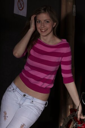 For a free cocktail bimbo chick quickly undresses in the club's backroom