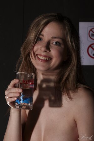 For a free cocktail bimbo chick quickly undresses in the club's backroom