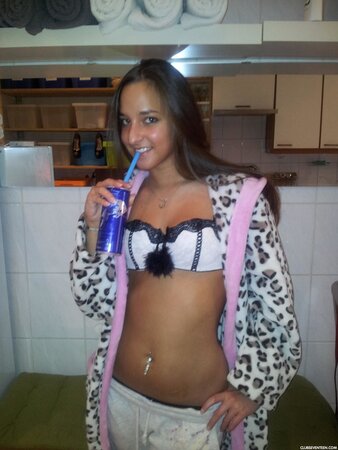 Attractive Hungarian pornstar shows an unknown side of her everyday life