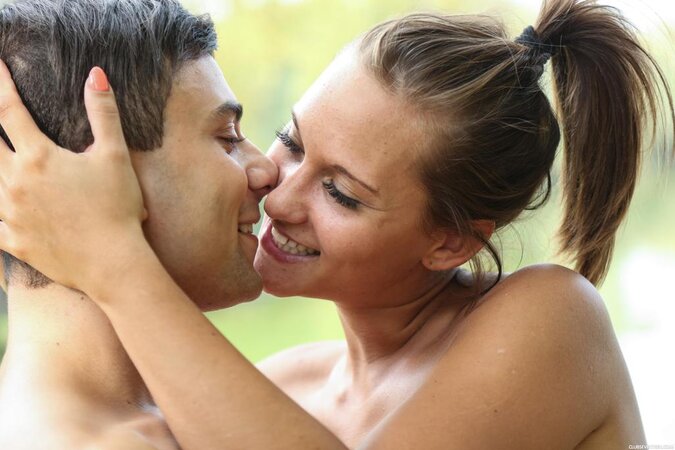 There is a chance to fuck tanned girl with ponytail and guy doesn't blow it