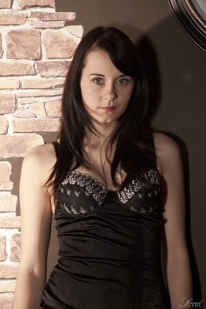 Girl with pretty face and chin dimple can pose naked after the bar is closed