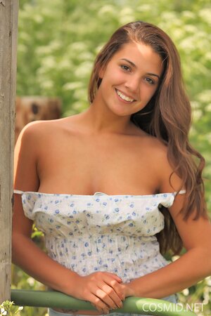 All natural belle pulls off cute blouse and flaunts her perfect tits outdoors