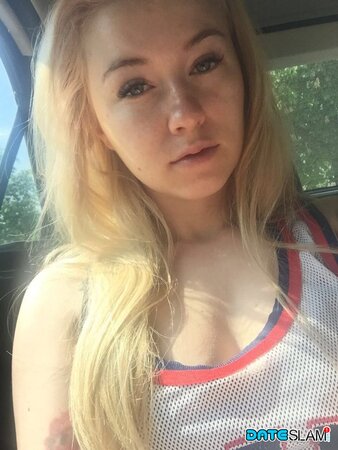 Sultry Polish pornstar flashes tits and trimmed pussy in private pictures