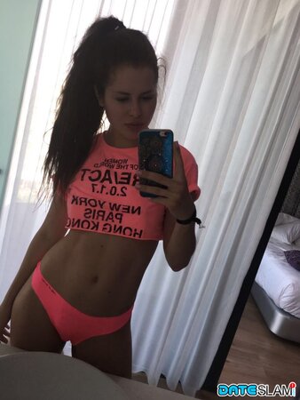 Russian girl Cassie Fire enjoys self-contemplation and self-donation via pics
