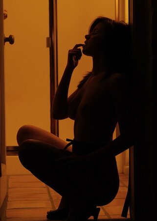 Guys like to see naked pictures of enchanting young ladies like this one