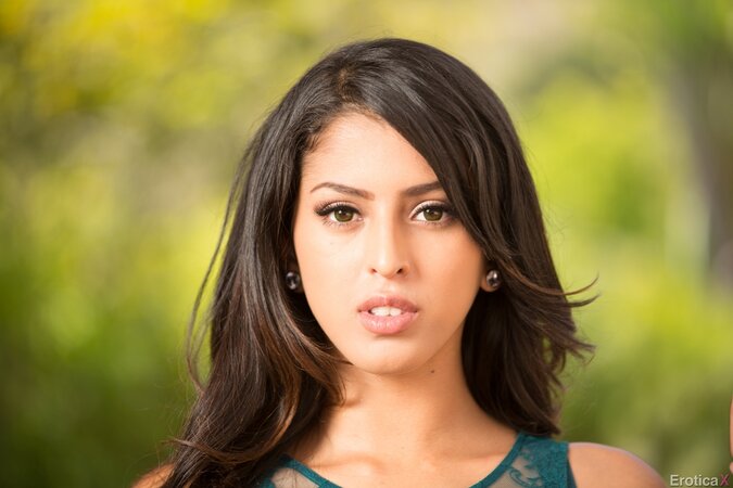 Latina sweetheart demonstrates her perfect body when posing in the nude