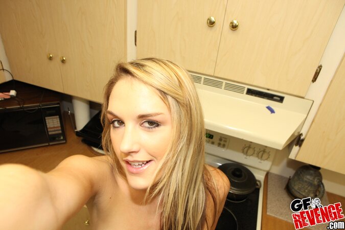 Horny teen agreed to take a couple of selfies exposing her tiny tits