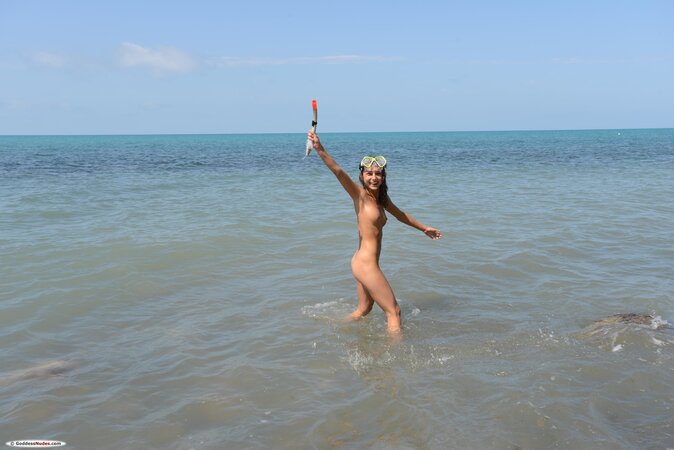 Cute sweetie is ready to show her tiny tits and tight pussy after snorkeling