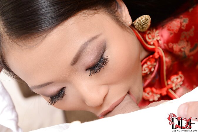 Lustful Asian beauty Pussykat knows how to give perfect sloppy blowjob