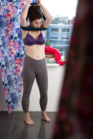 Brunette who rocks a great bush is ready to show off her body