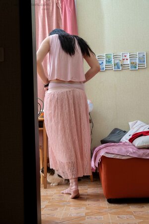 Dark hair girl knows how to surprise you with a juicy bum