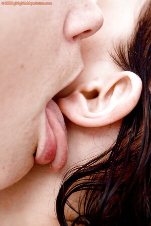 Sharing is caring as far as passionate shower fucking goes