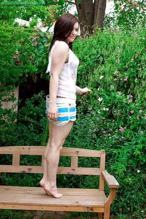 She has some cute curves in those snug fuckign shorts huh