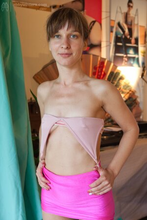 XXX gallery dealing with a really seductive gal who looks hot