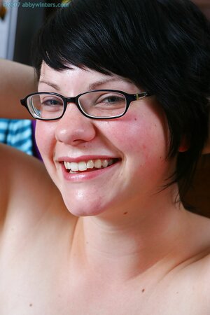 Geeky lady finds a new direction for her sex life in while solo