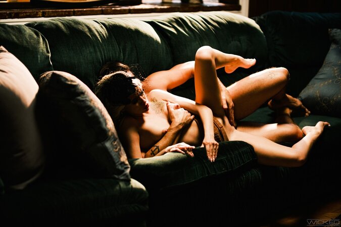 Film noir esque fucking with two really attractive people