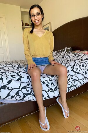 Brunette is going to show her meaty opening to all you guys