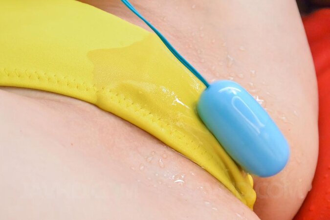 This is a pretty babe that gets really fucking wet along the way