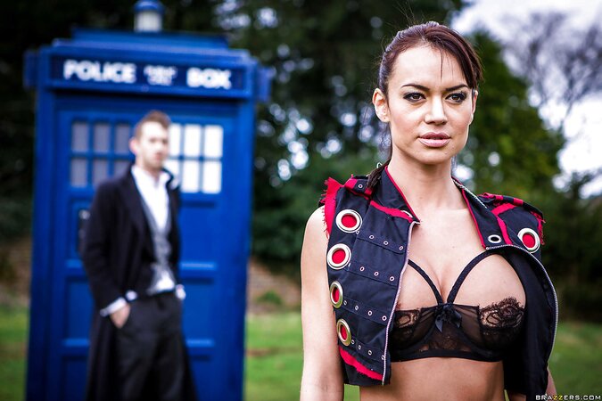 Doctor Who porn parody with a stacked lady that wants big D