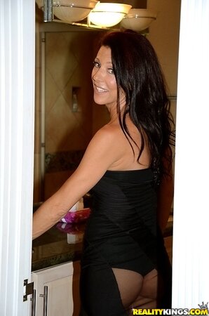 The ultimate in kink No lady can be sluttier than this MILF