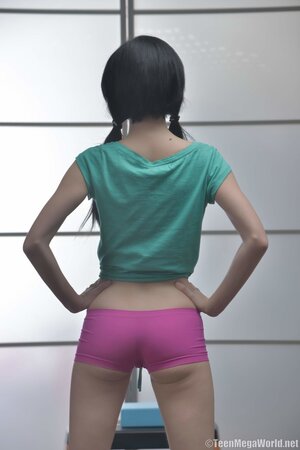 Fitness crazed teen enjoying deep and hard loving with a stud