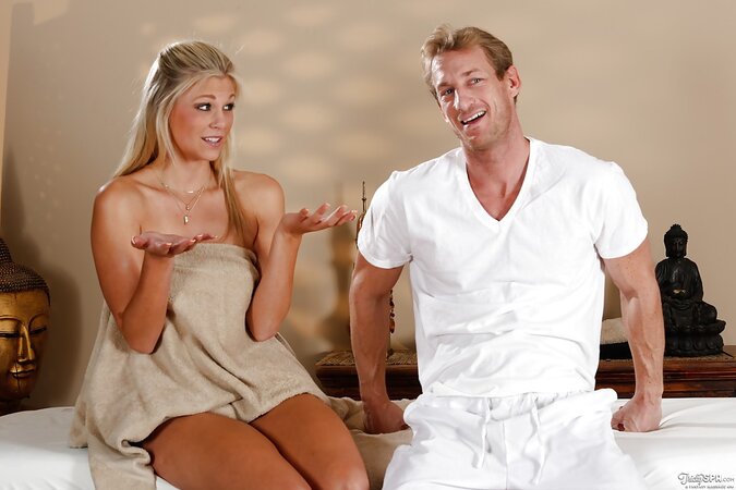 Dude finds a way to seduce this horny blonde with his rubbing