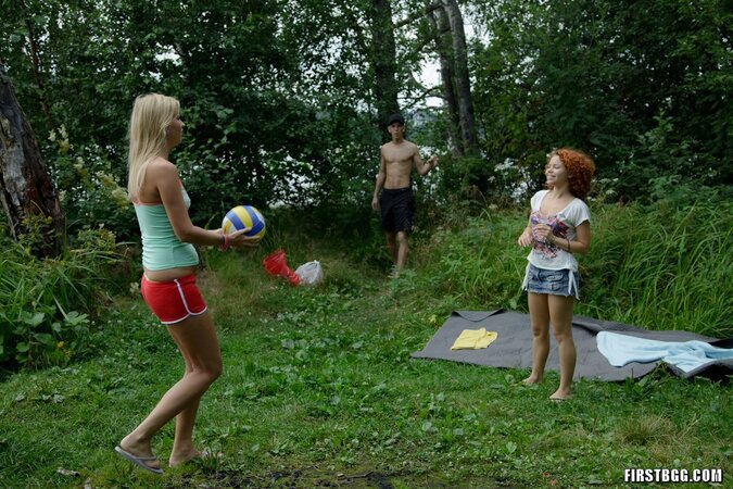 Picnic fuck scene showing two girls that want his boner