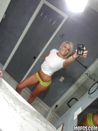 Towheaded colleen slips her panties whilst posing and taking selfies