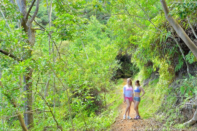Nicole and Veronica went to the woods to do some lesbian things