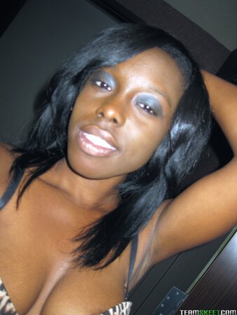 Black whore Jelly Sweets films her naked body to tease her bf