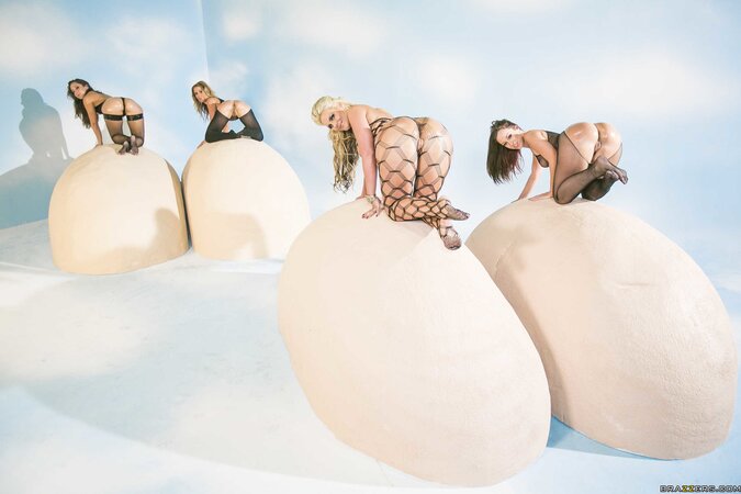 Hardcore private session with four of the finest asses out there