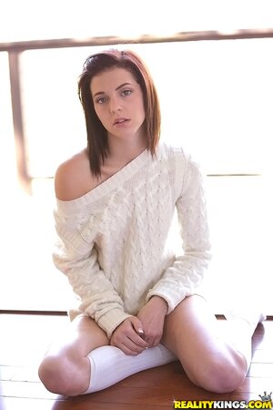 Short hair hottie is quite attractive and ready to get you off