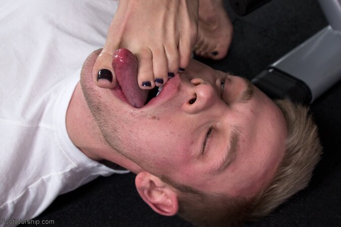 Femdom pussy and foot worship to kick things off in this one