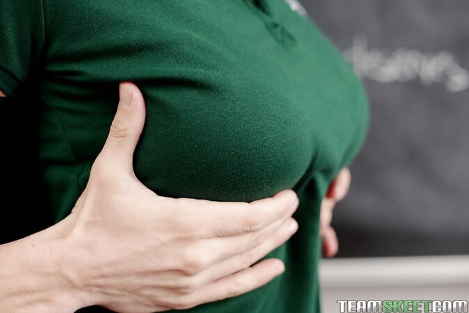 Sweet students wants to dominate over professor and uses tricks to tempt him